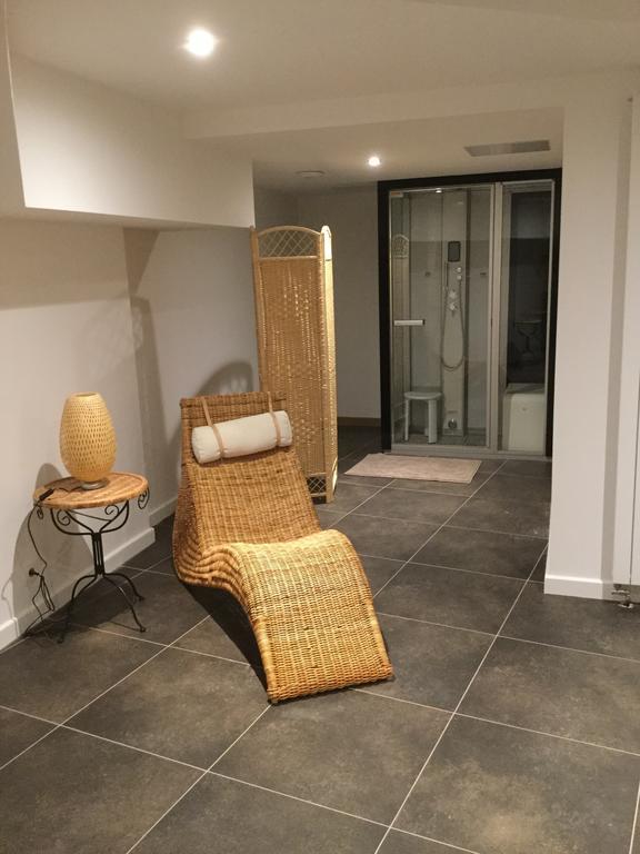 Saint-André-dʼEmbrun 레 샴브레 도렐 B&B 외부 사진