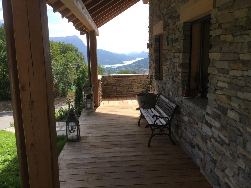 Saint-André-dʼEmbrun 레 샴브레 도렐 B&B 외부 사진