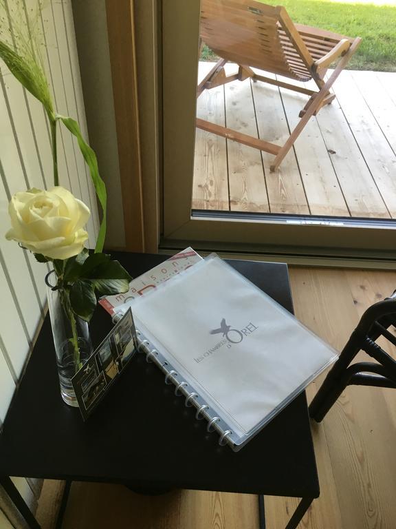 Saint-André-dʼEmbrun 레 샴브레 도렐 B&B 외부 사진
